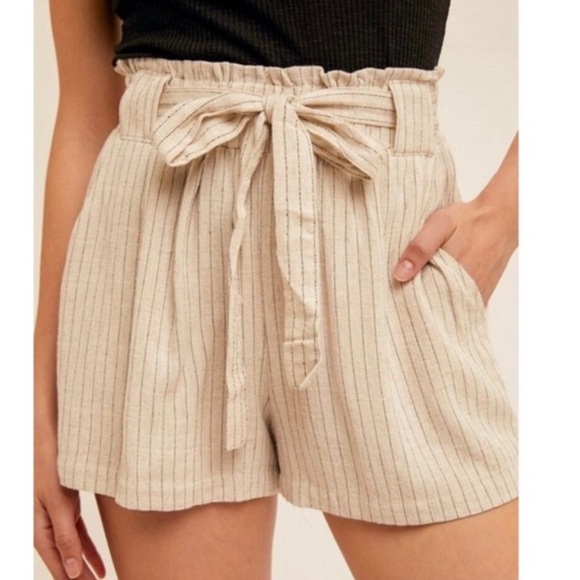 Striped pleated shorts Tie Waist Pin Stripe Shorts Hem & Thread New Boutique - Picture 6 of 8